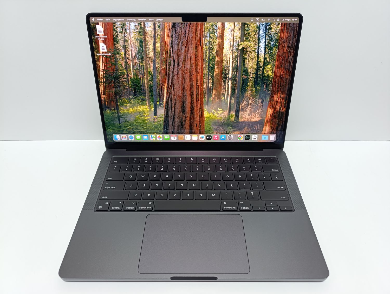 0 ЦИКЛІВ! MACBOOK PRO 14 M4 BLACK 07/2025 / 16GB RAM / SSD 1000GB! / НОВИЙ ОФІЦІЙНИЙ ТОПКЕЙС від APPLE 0 циклів! + хардкейс