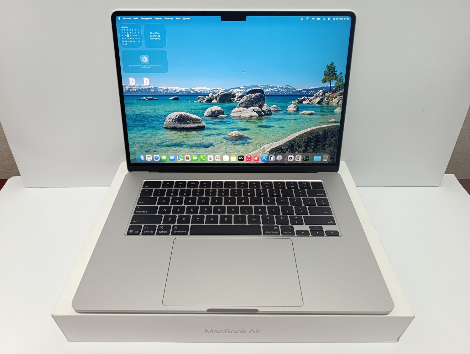 ТОПОВИЙ КРАСЕНЬ ІДЕАЛЬНИЙ Macbook Air 15 M4 Silver 24GB RAM! /2-х чиповий швидкий SSD 512GB/ лише 8 циклів / APPLE CARE 02/2027 ПОВНИЙ КОМПЛЕКТ + чохол