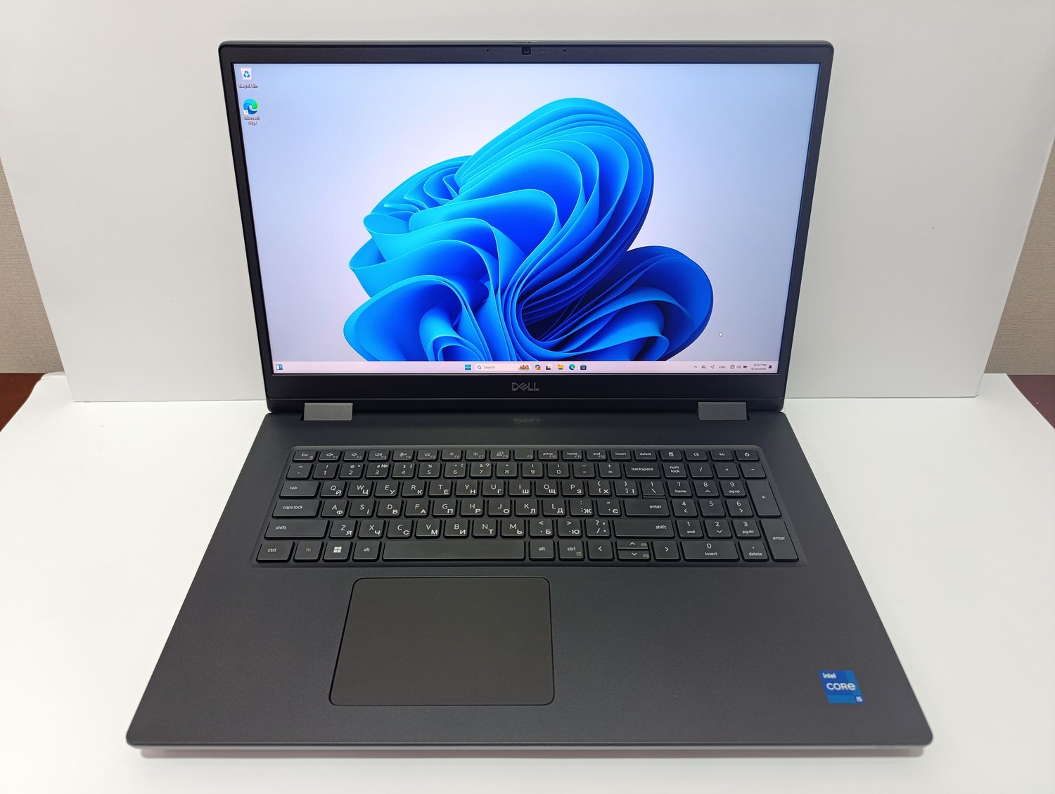 СУПЕР ГРАФІЧНИЙ КОМБАЙН DELL PRECISION 7780 17.3` inch 13600HX 14 CORE/32GB DDR5 CAMM!/QUADRO RTX A3500 ADA GEN 12GB GDDR6! (ПОТУЖНІША ЗА RTX5070!)/SSD 1000GB / топова батарея 93mAh