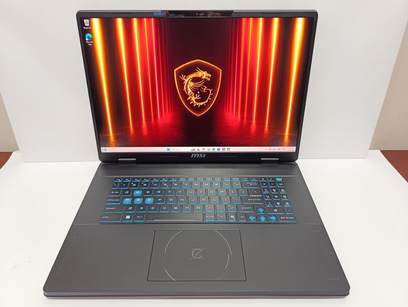 ТОПОВИЙ 18 ДЮЙМОВИЙ КРАСЕНЬ! MSI Crosshair 18 HX AI 18" QHD IPS / Intel Core Ultra 9 275HX 24 CORE! / 32GB (можемо поставити 64GB!) / 1TB SSD / NVIDIA GeForce RTX 5070 8GB GDDR7 / ПОВНИЙ КОМПЛЕКТ