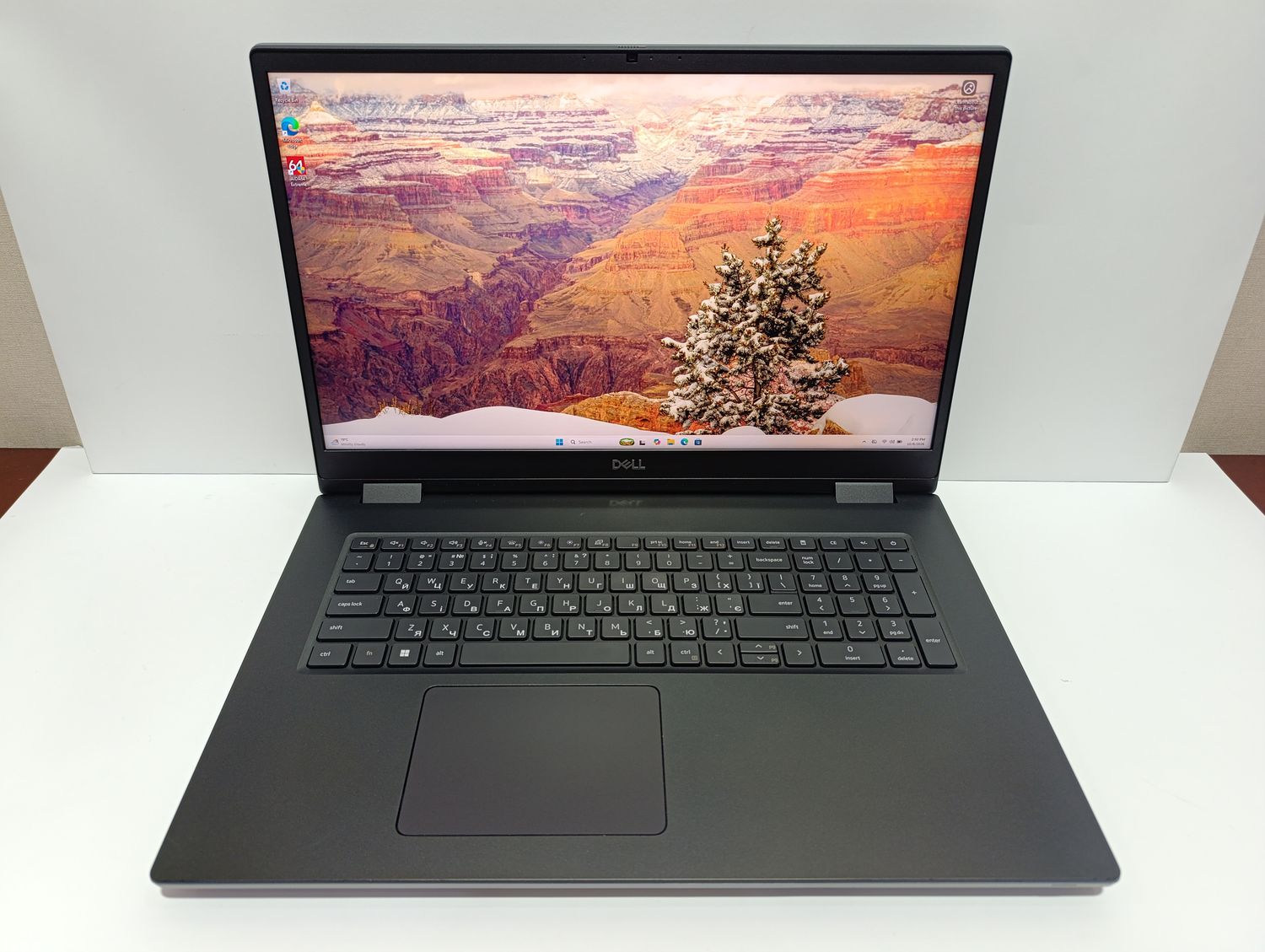DELL PRECISION 7780 17.3` inch 13600HX 14 CORE/16GB DDR5 (один слот вільний під апгрейд)/QUADRO RTX A1000 ADA GEN 6GB GDDR6) / SSD 1000GB / топова батарея 93mAh