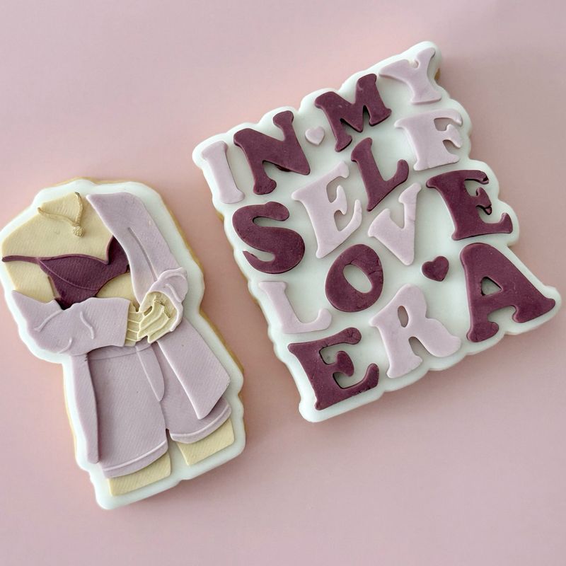 In my Self love era 💜