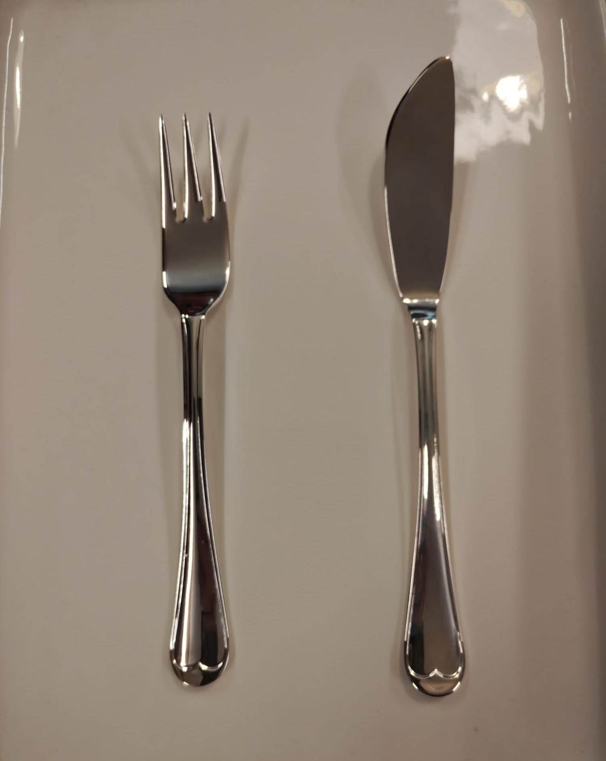 Servizio pesce 24 pezzi mod. 877 Epine acciaio argentato Servizio pesce 24 pezzi mod. 877 Epine acciaio argentato