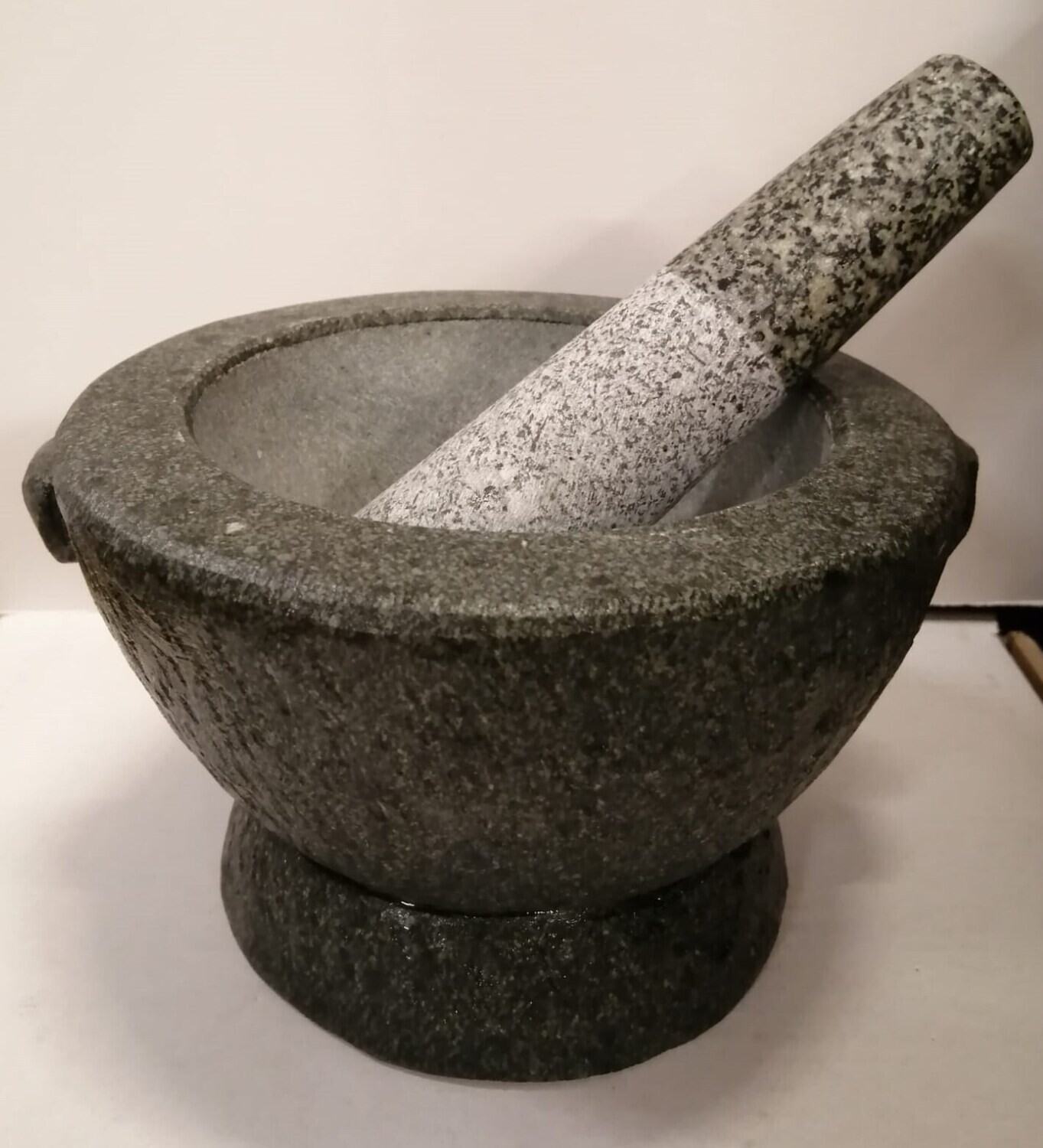 Mortaio con pestello granito Mortaio con pestello granito
