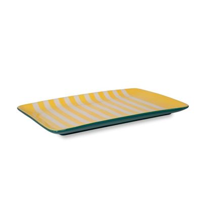 Piatto in stoneware Sintra. Versione giallo con linee bianche.