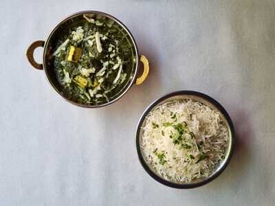 PANEER GERICHTE (RAHMKÄSE)