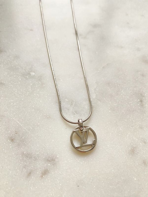 "Frosty Glam" Necklace