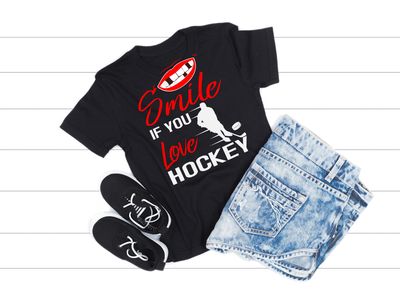Smile if you love Hockey Short or long sleeve shirt