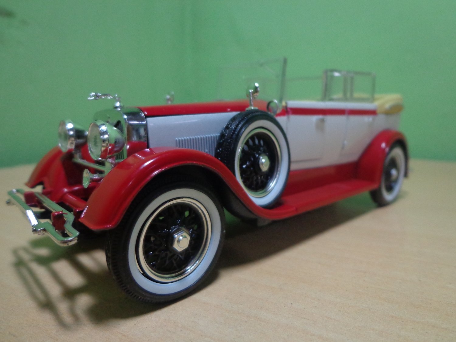 AUTO CONVERTIBLE LINCOLN 1928