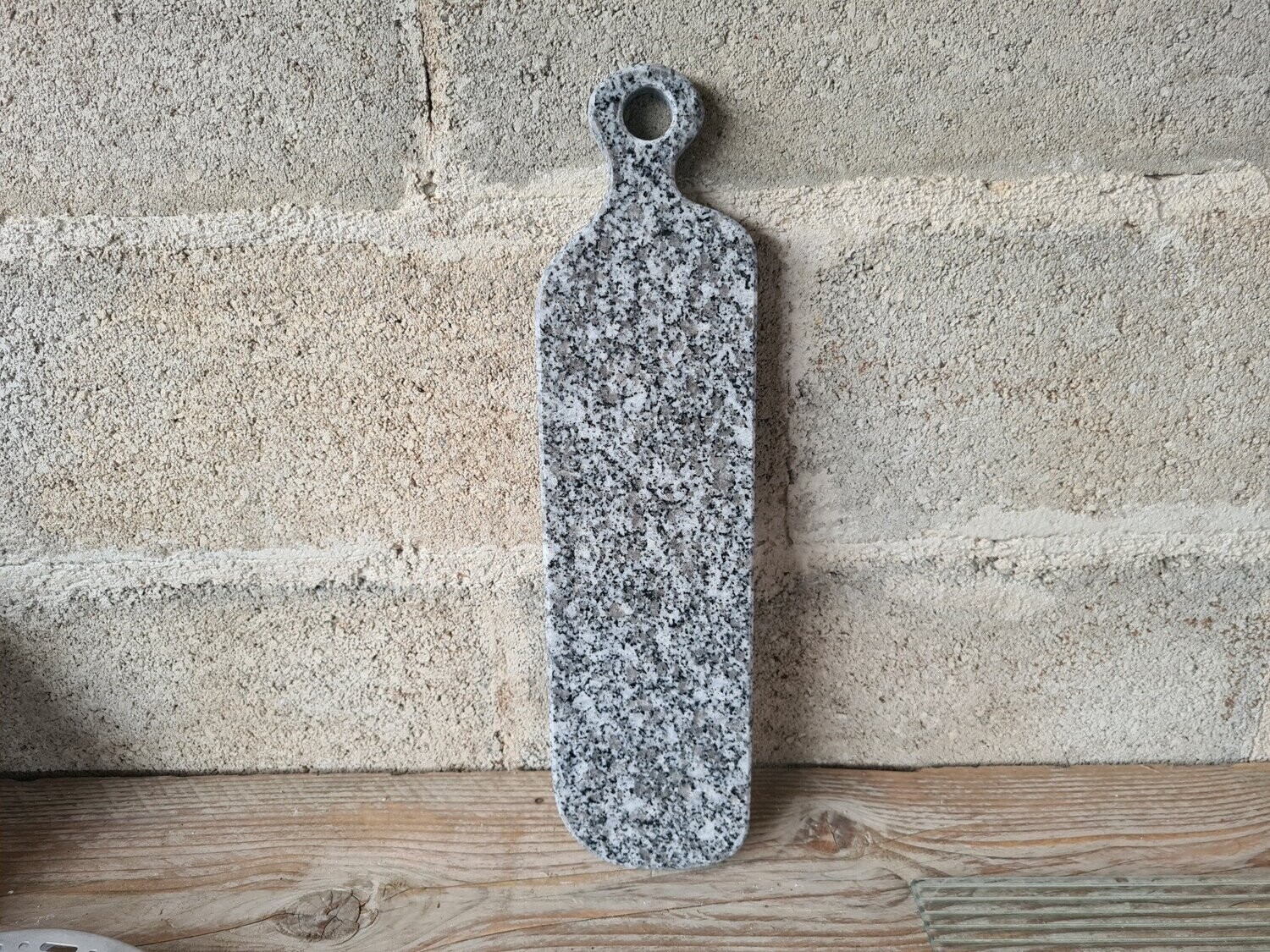 Planche en granit gris du Tarn (poli-brillant)