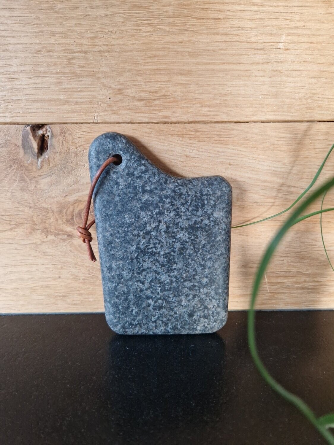 Mini et fine planche à découper en granit