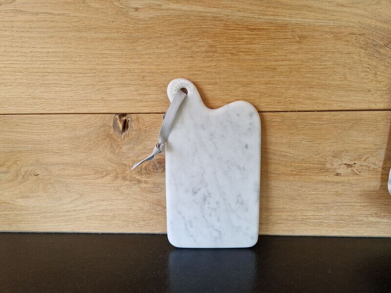Fine petite planche en marbre de Carrare