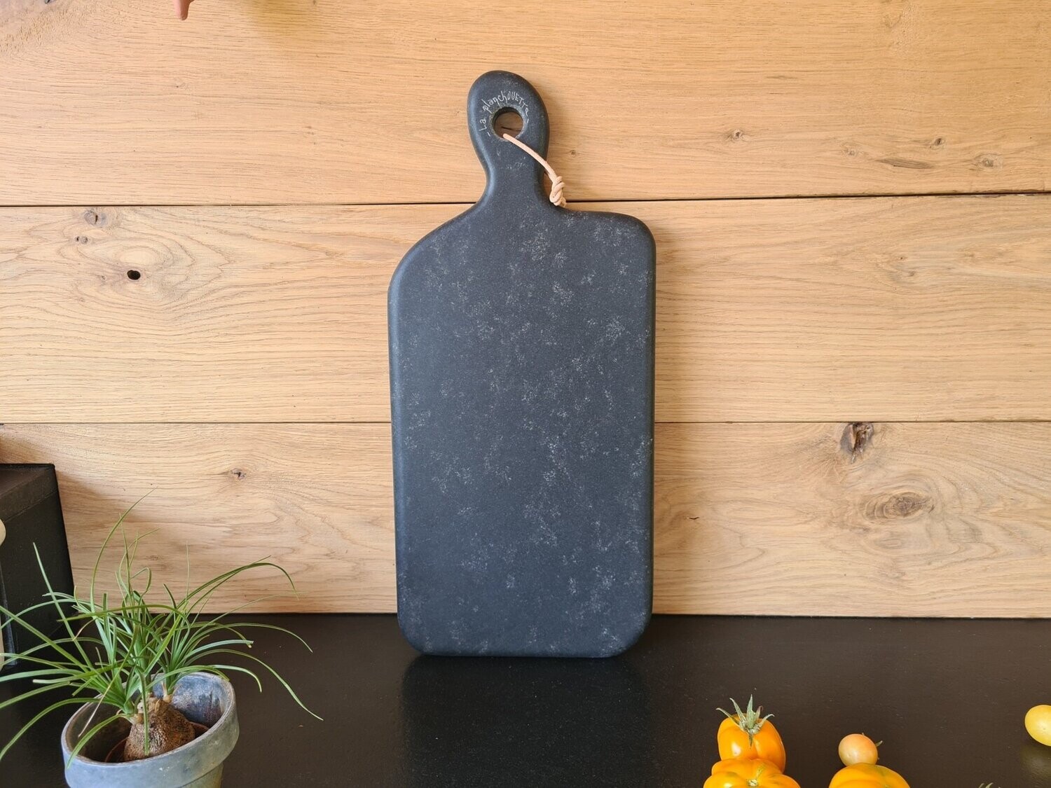 Grande planche en granit noir du Zimbabwe