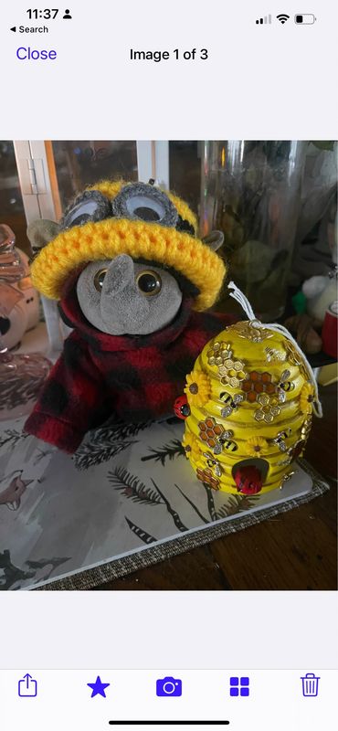 Wilby's Wonders Wil-Bird houses. Wil-Bee Editions! (Domestic Shipping)