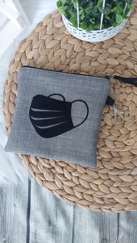 Tasche (Farbe hellgrau) für Mund-Nasen-Maske aus Polstercanvas Tasche (Farbe hellgrau) für Mund-Nasen-Maske aus Polstercanvas