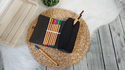 Federmappe (Farbbeispiel wenge) mit extra Fach als Stifthalter aus Polstercanvas in 36 Farben