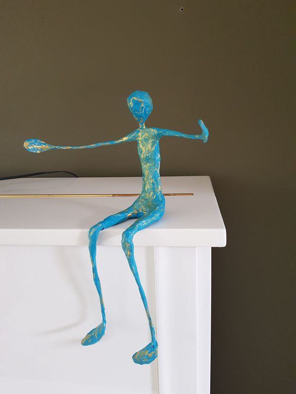 Troostmannetje 30cm blauw met goud