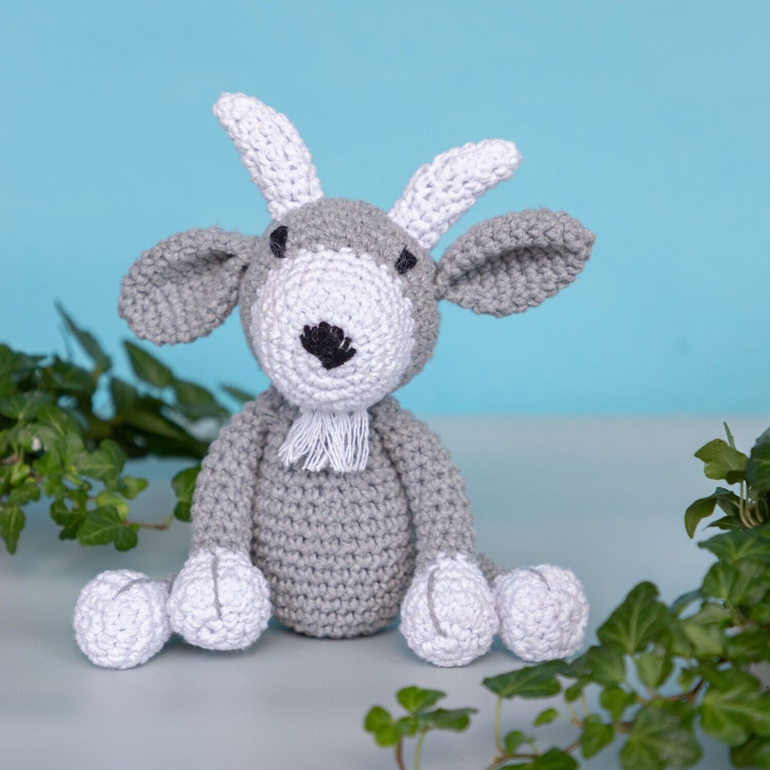 Hoooked DIY Häkelset Goat Giorgio