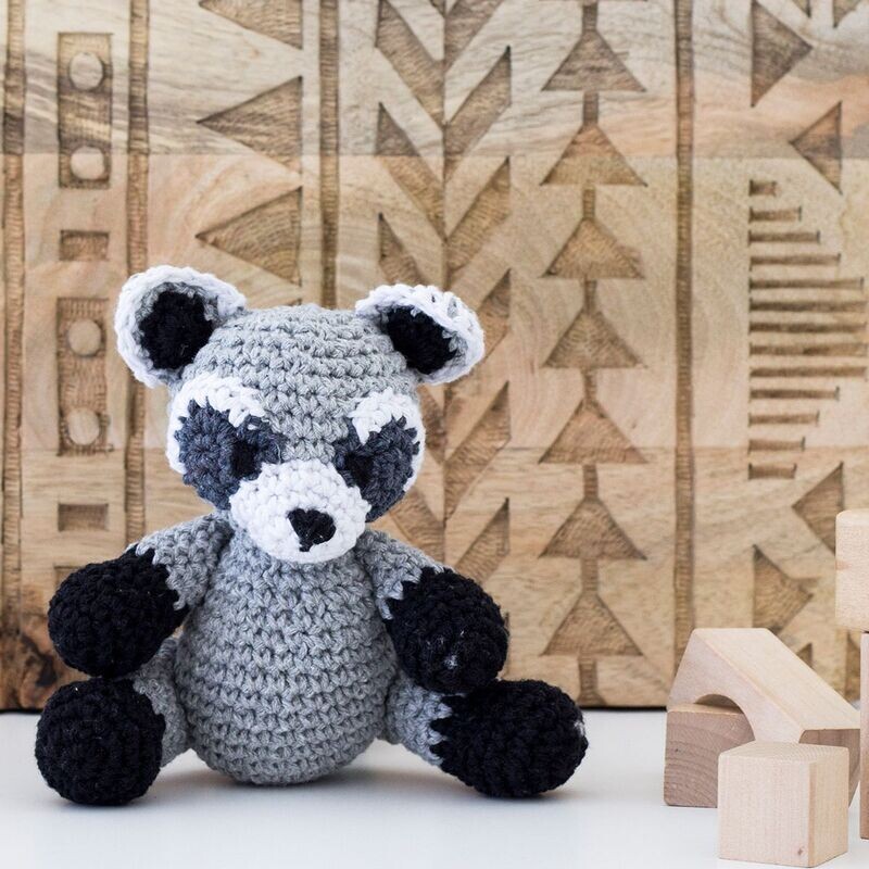 Hoooked DIY Häkelset Raccoon Ricky
