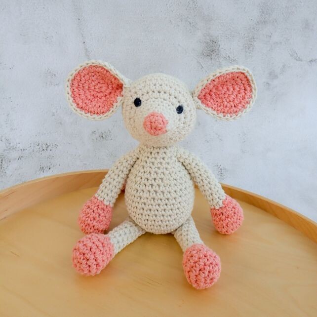 Hoooked DIY Häkelset Maus Monika