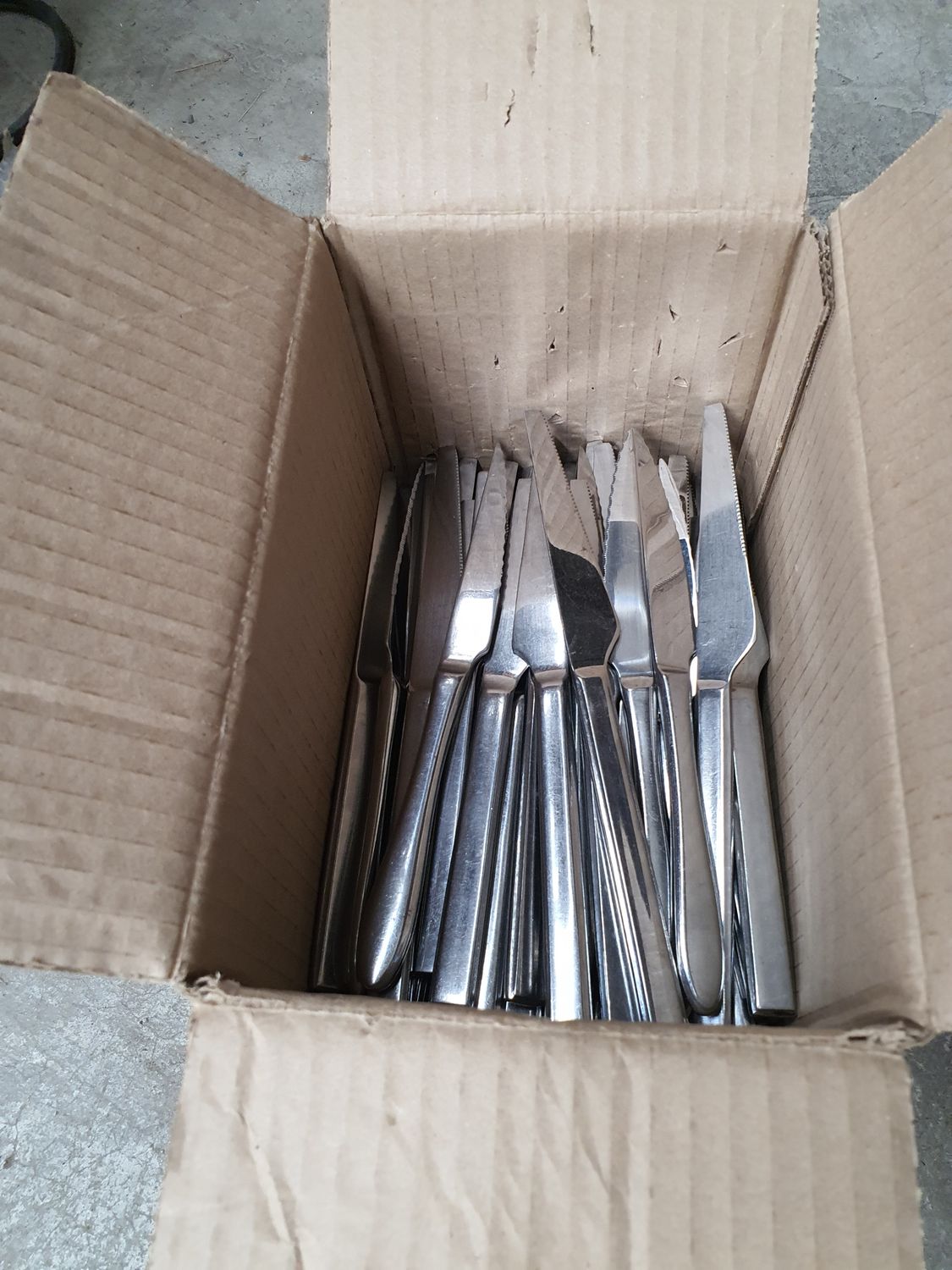 Cutlery - Stainless Steel Knives
