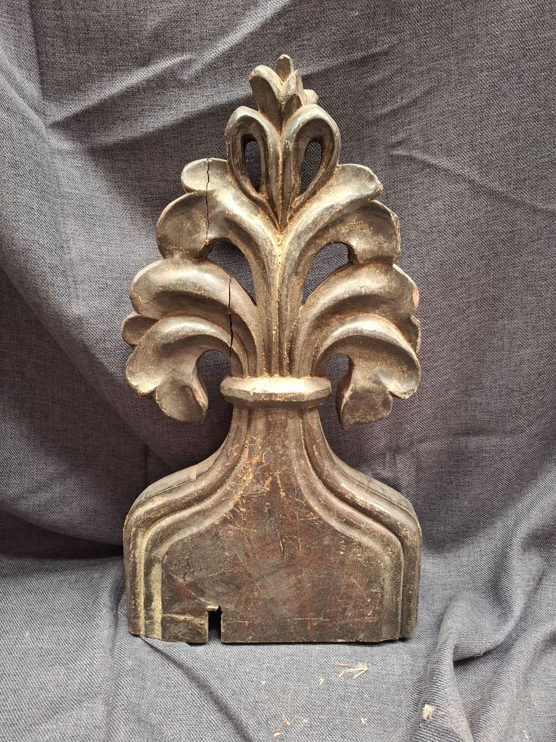 Wooden sculpture - fleur de lis