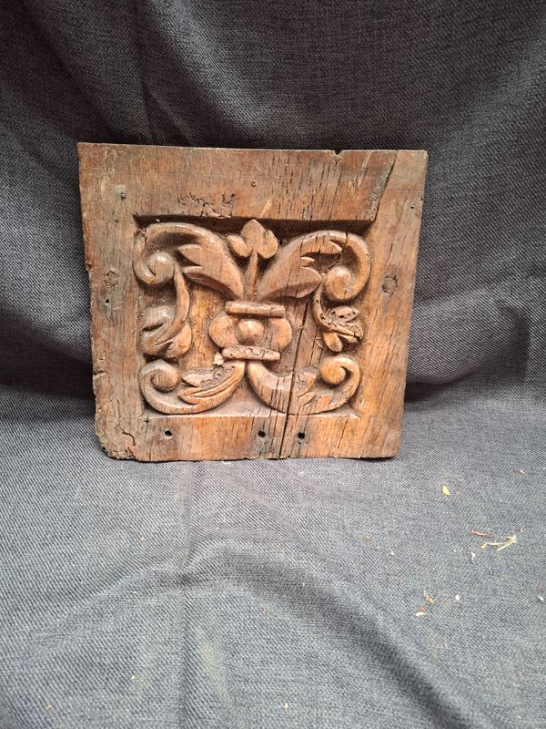 Wooden ornament- fleur de lis