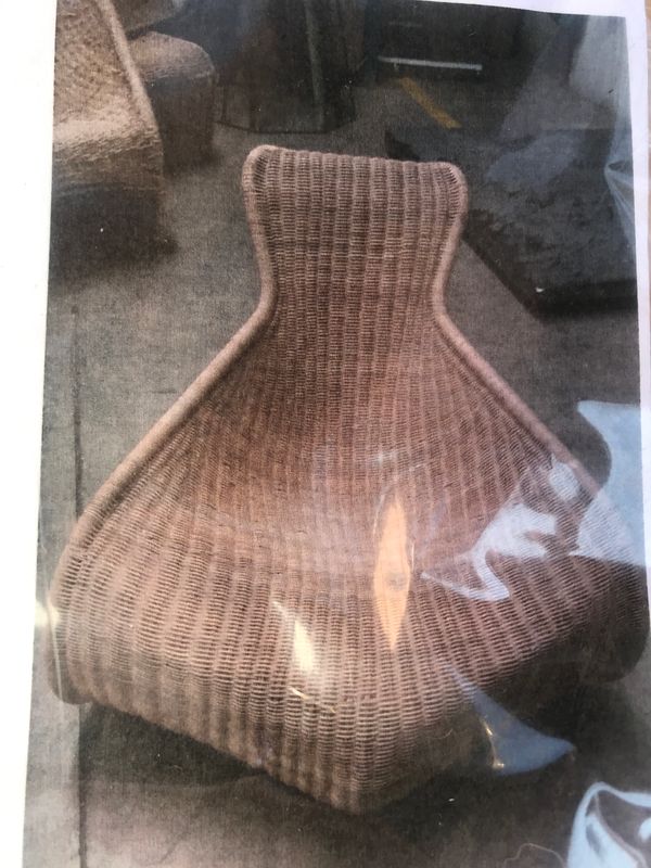 X - Not for sale - tub woven chair