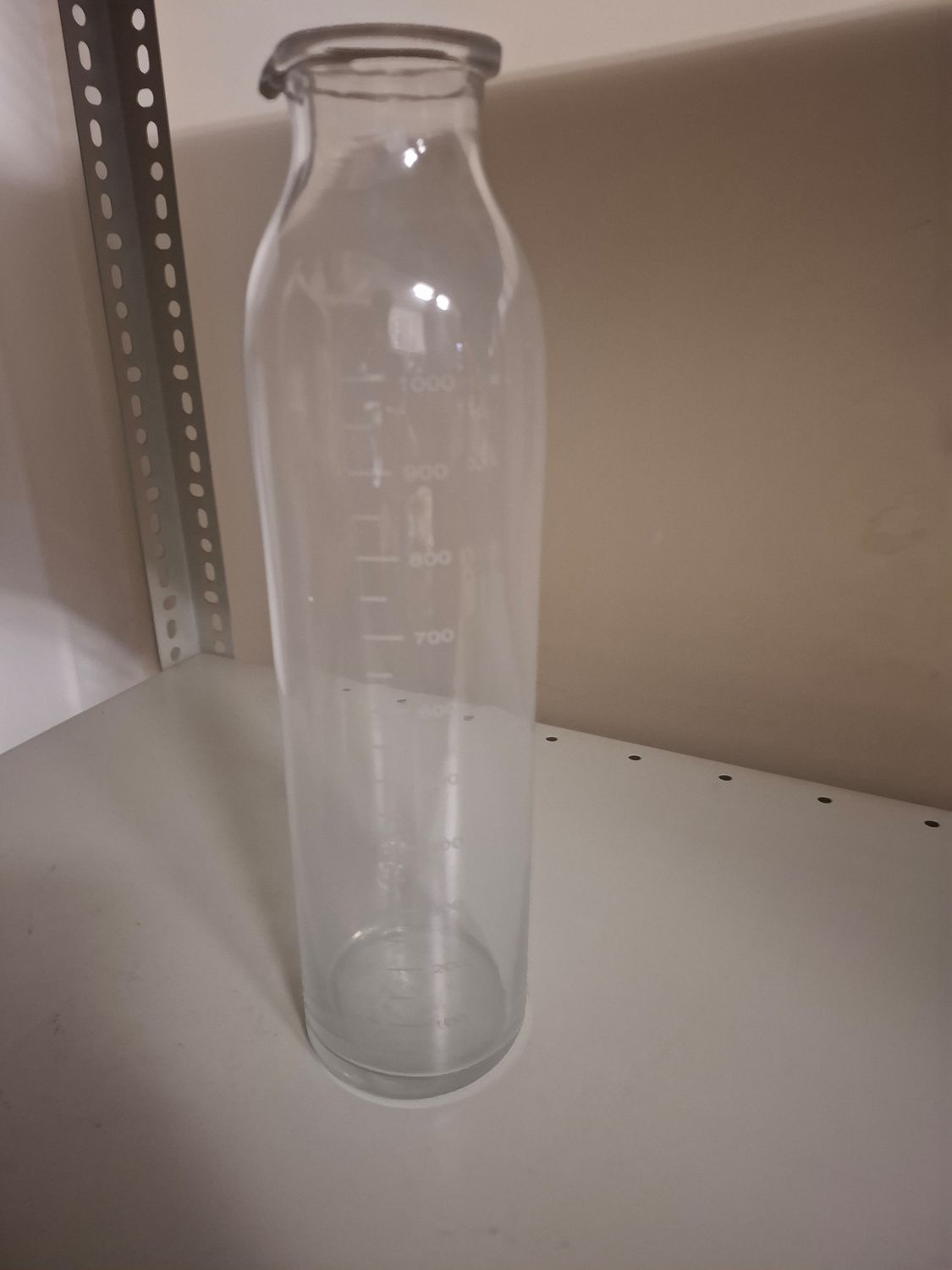 X - Not for sale - glass decanter 1 liter