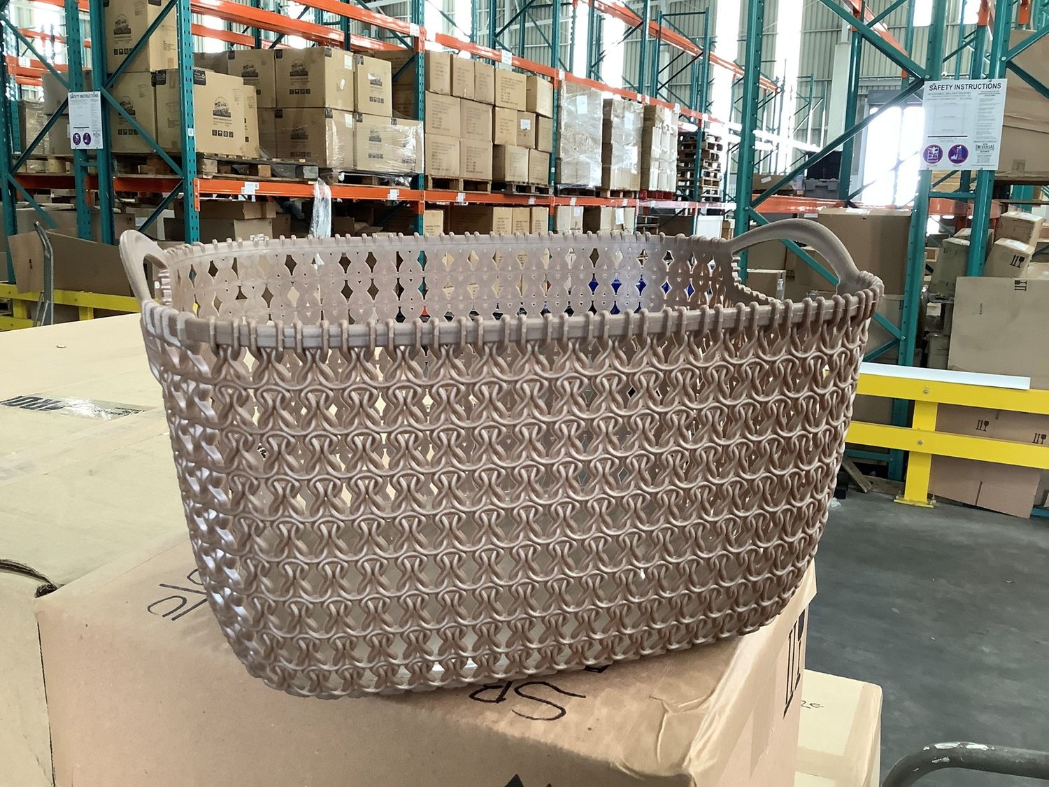 KIDS POOL TOY BASKET - Kids Plastic Filo Basket