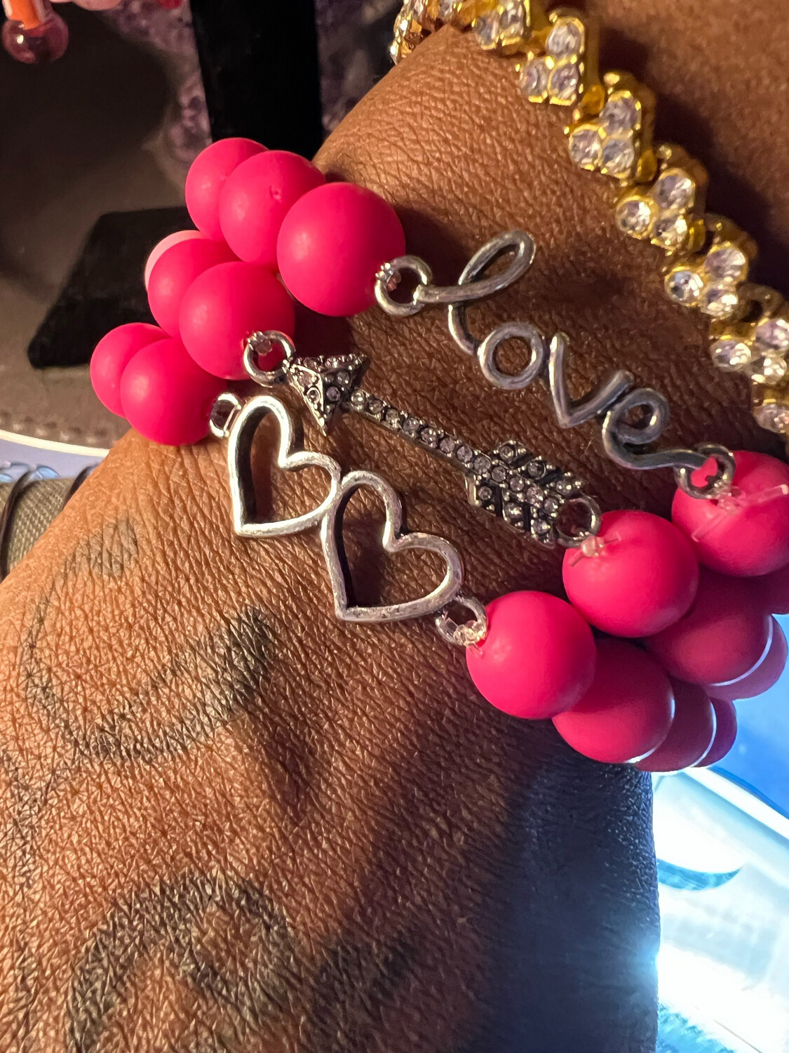 Love(3p)