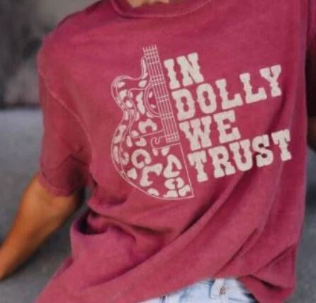 In Dolly We Trust Tee - M