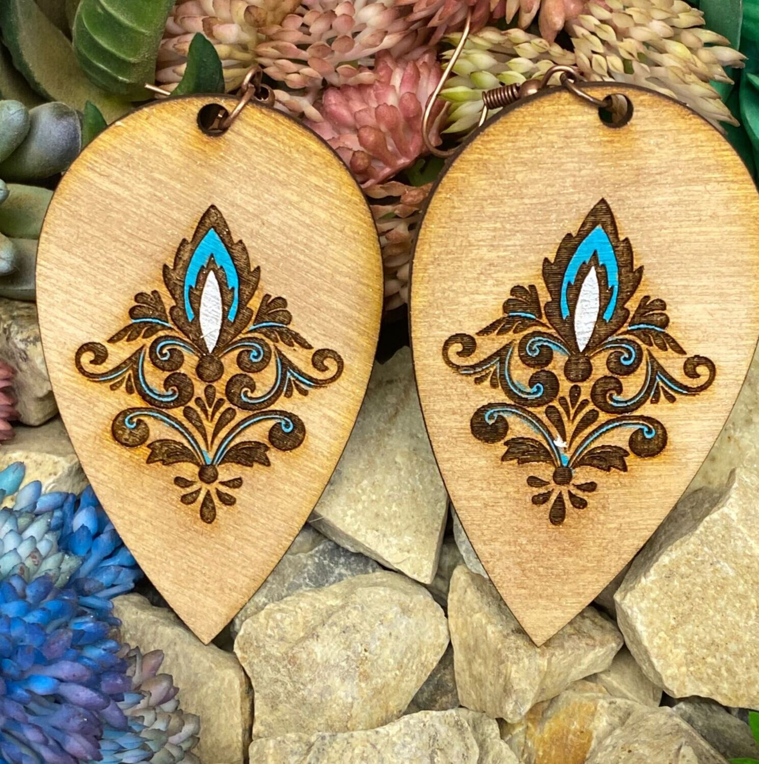 Wood Teardrops with Engraved Design 
