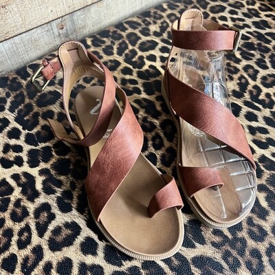 Steffy Rust Leather Strappy Very G Sandals - 6