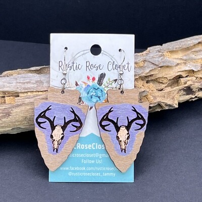 Wood Arrowhead Earrings with Engraved Skull - Tan Purple