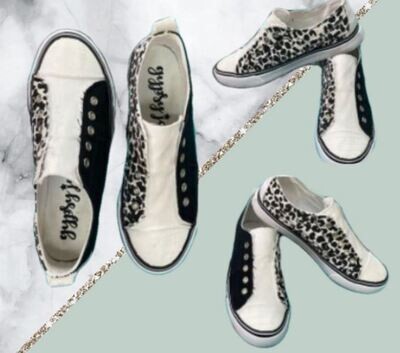 Gypsy Jazz Leopard Black White Sneakers