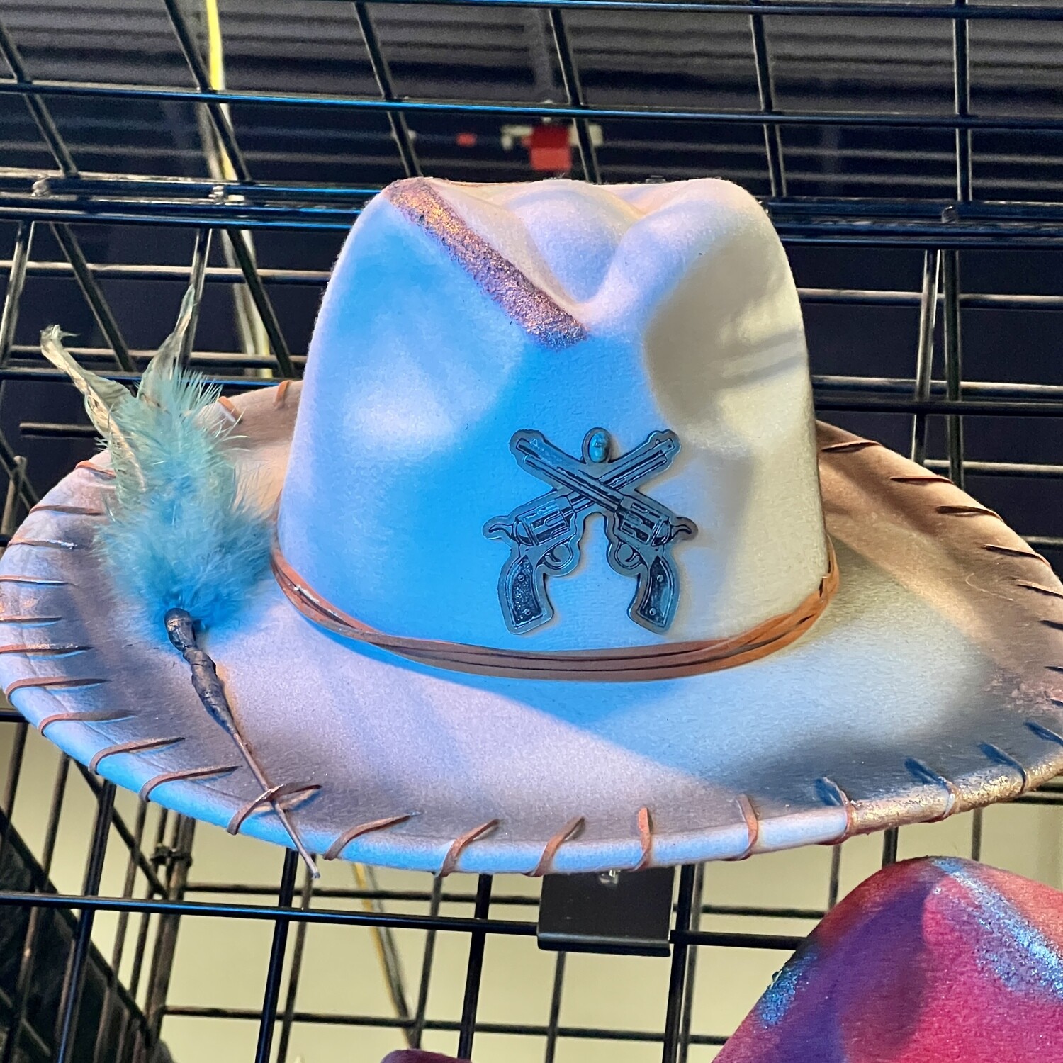 Cross Pistols Felt Western Hat 
