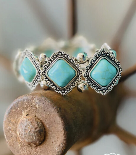 Turquoise Stretch Bracelet 