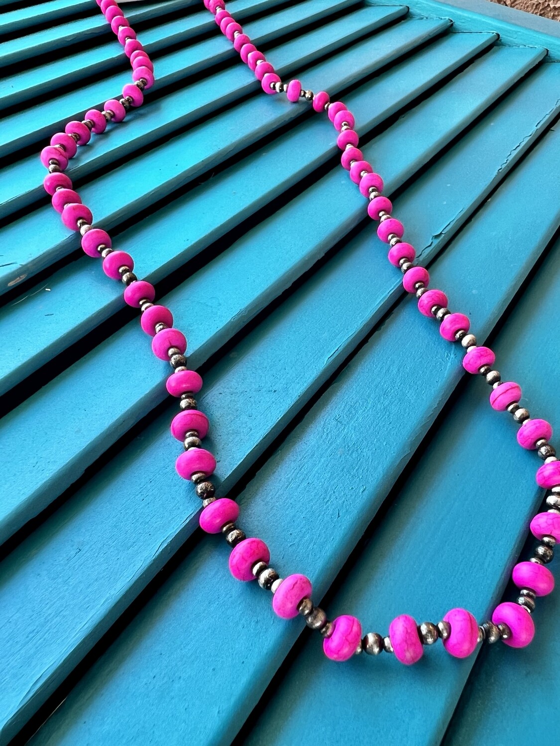 Fuchsia Pearl Necklace 
