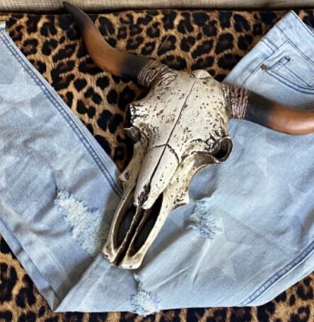 Star Printed Distressed Jeans M