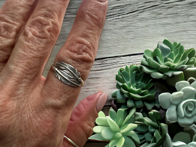 Feather Adjustable Ring