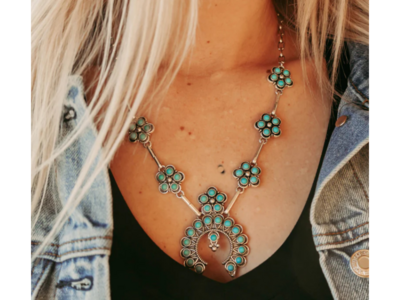 Turquoise Daisy Squash Necklace