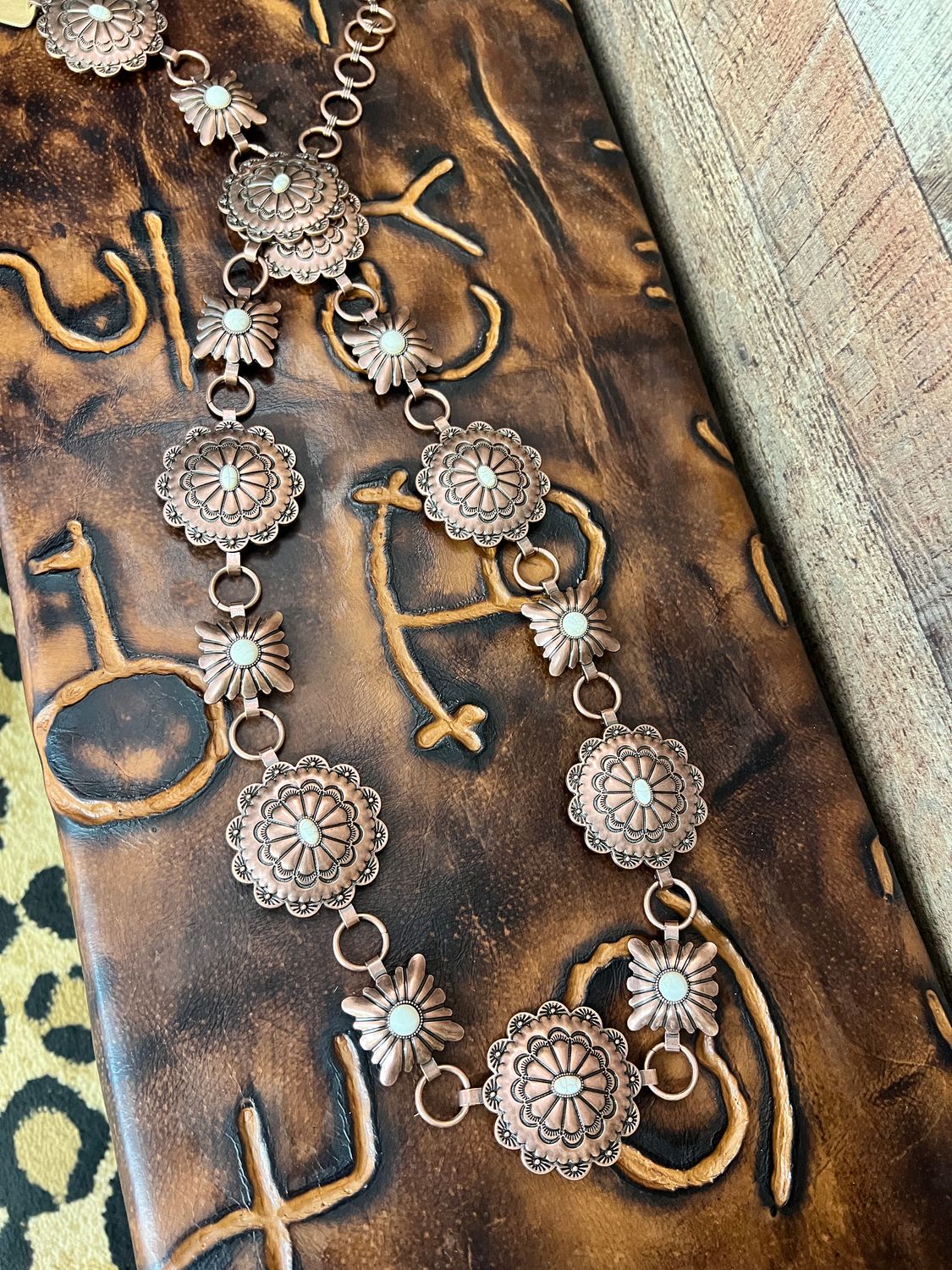Western Copper White Square/Round Concho Belt 