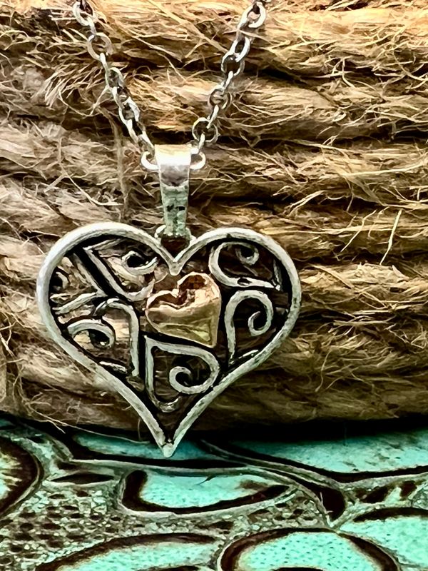 Heart Pendant Necklace 16&quot;