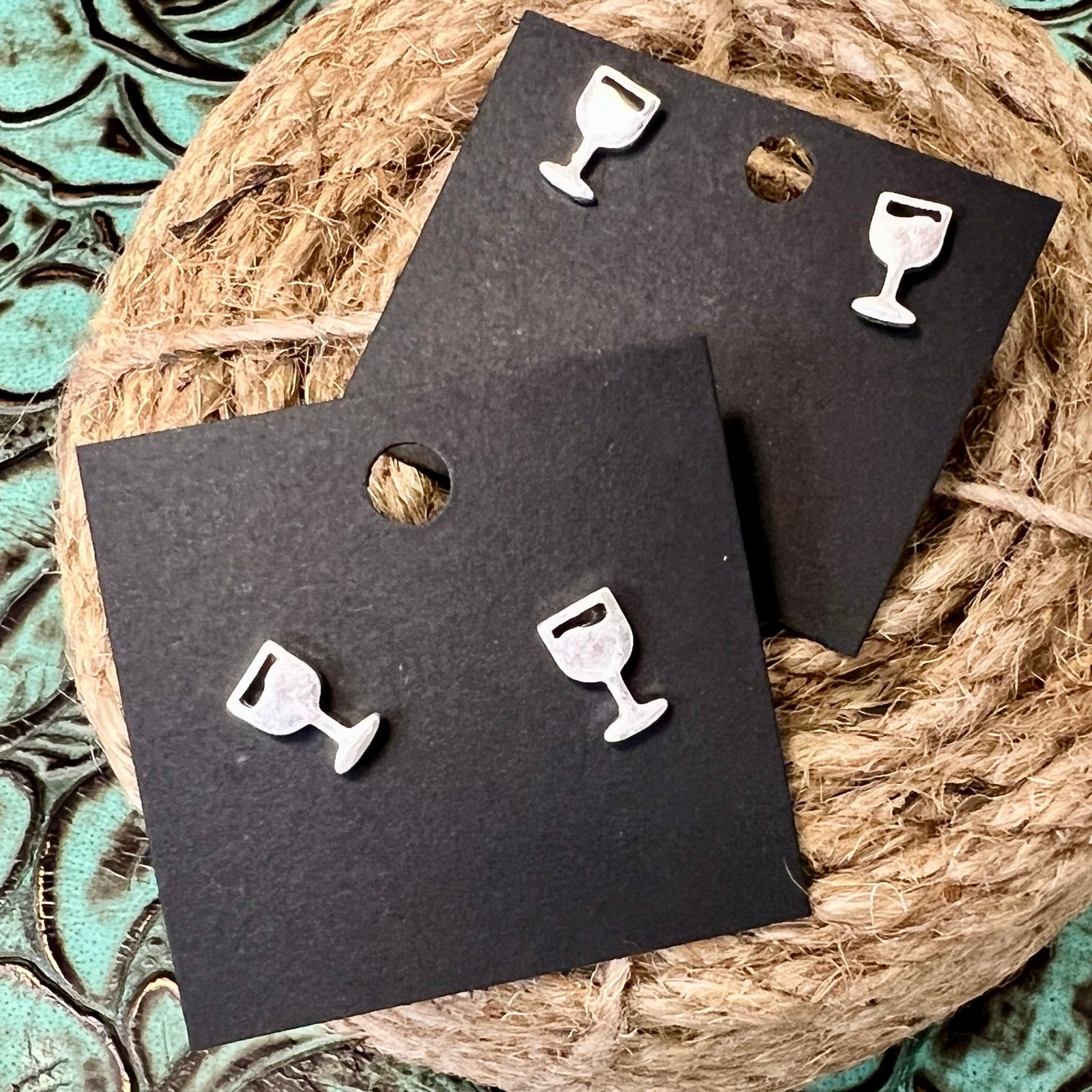 Wine Stud Budds Earrings