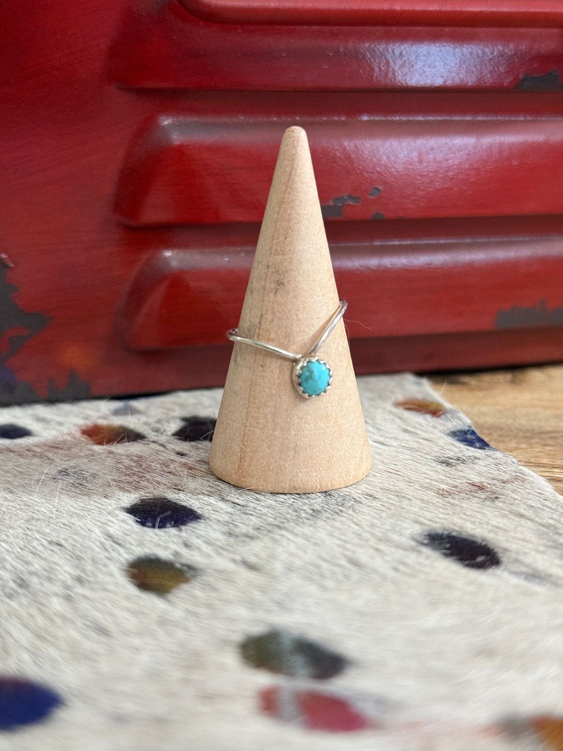 Authentic Sterling &amp; Turquoise V Ring Size6
