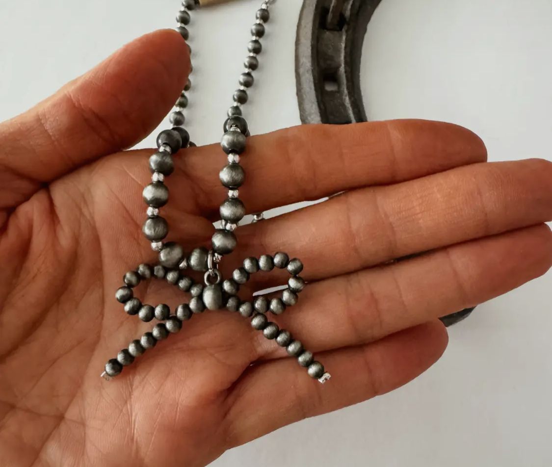 Navajo Style Pearl Bow Coquette Necklace