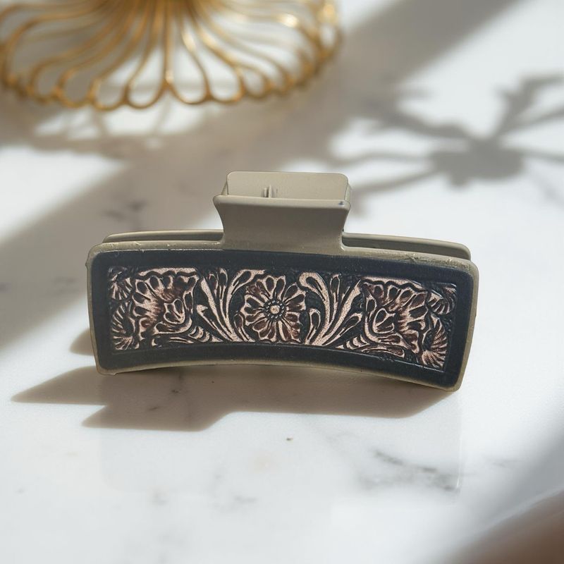 Blossom Tooled Ridge Hair Claw