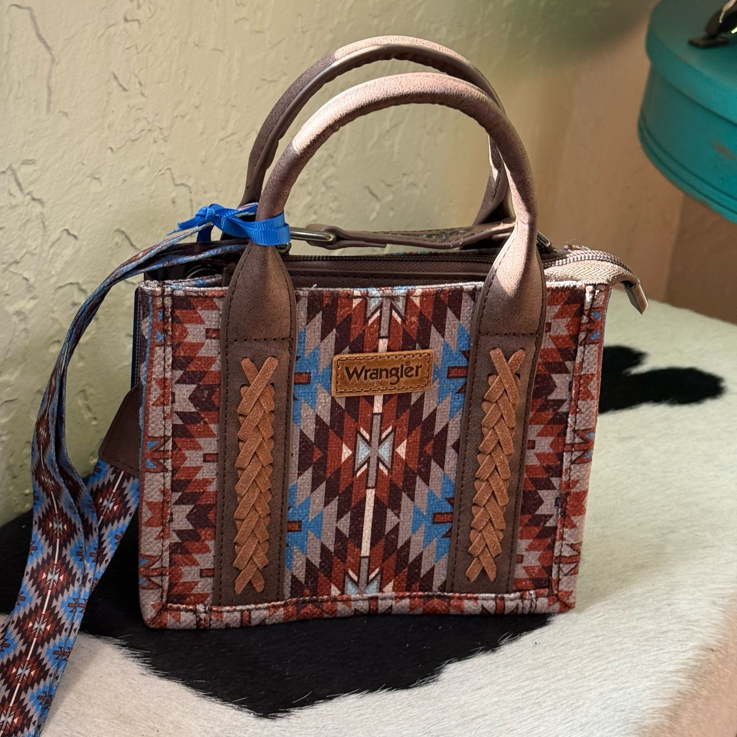 Wrangler Southwestern Mini Crossbody Bag