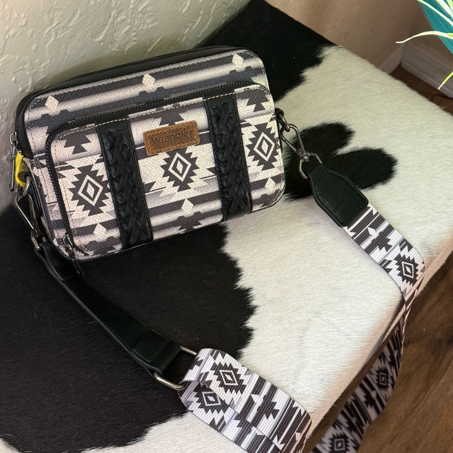 Wrangler Black Gray Aztec Crossbody Bag